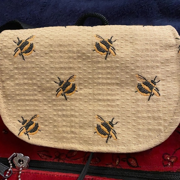 Backpack - Picture 3 of 5